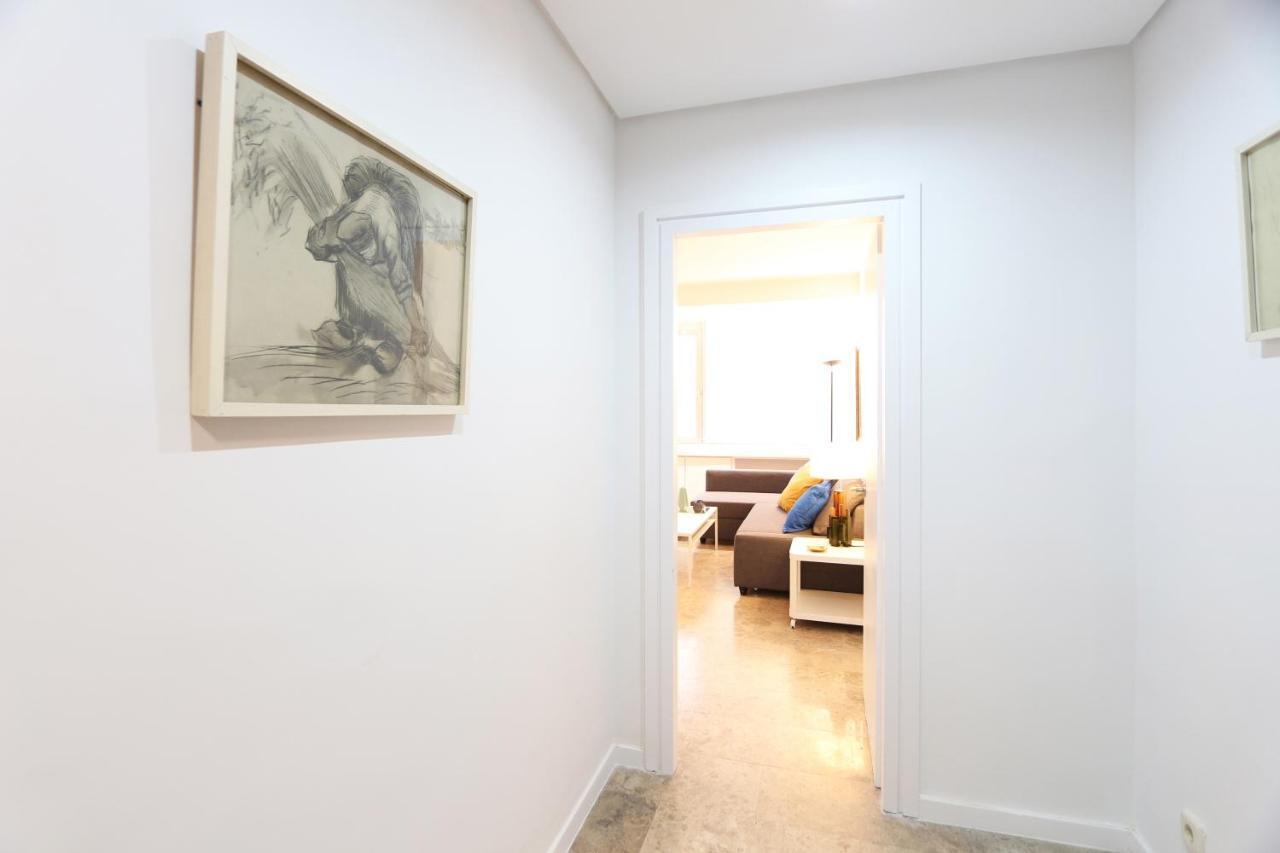 Urbantec Realty - Plaza De Colon Apartment Madrid Exterior photo