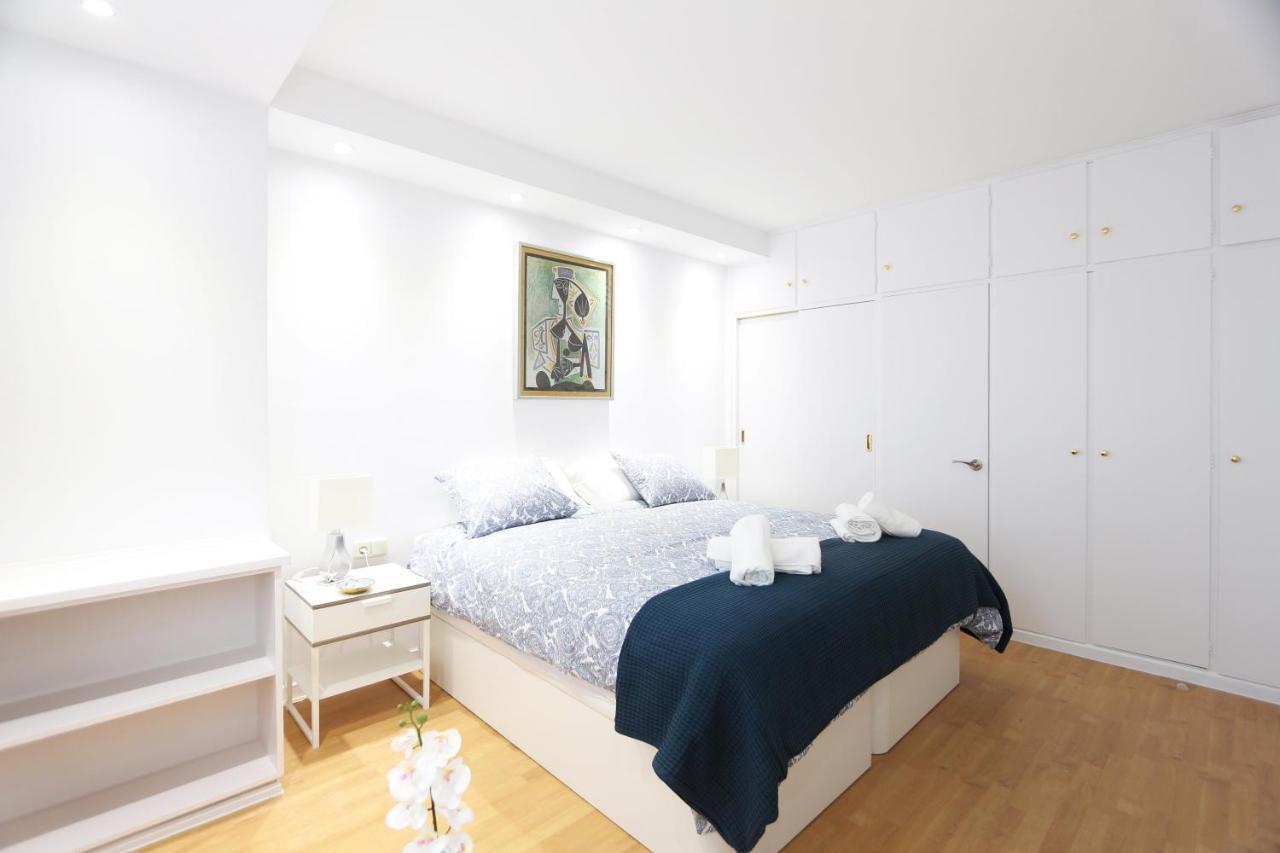 Urbantec Realty - Plaza De Colon Apartment Madrid Exterior photo