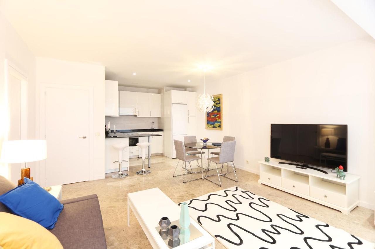 Urbantec Realty - Plaza De Colon Apartment Madrid Exterior photo