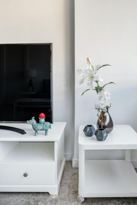 Urbantec Realty - Plaza De Colon Apartment Madrid Exterior photo