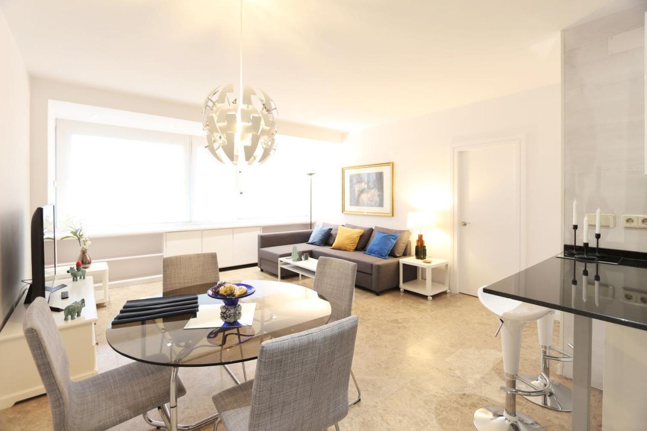 Urbantec Realty - Plaza De Colon Apartment Madrid Exterior photo